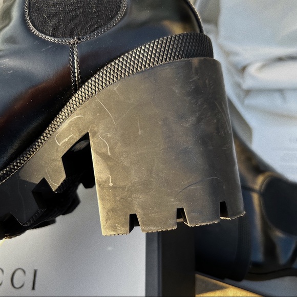 Gucci Leather Ankle Boots with Belt - Picture 7 of 9